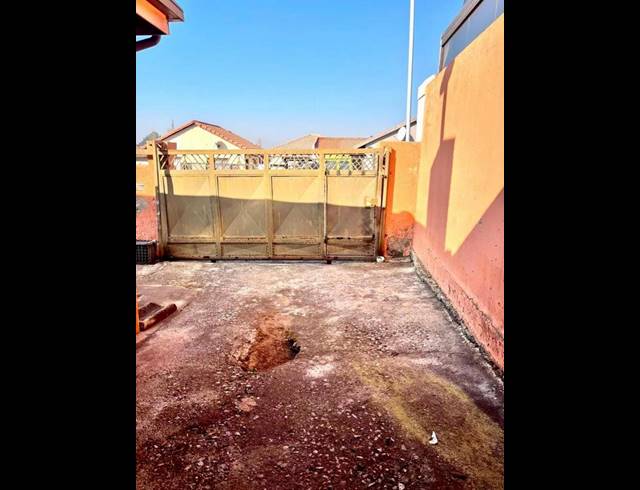 3 BEDROOM HOUSE FOR SALE IN NATURENA